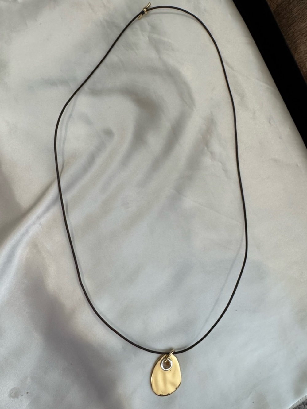 J Crew Grommet pendant necklace with leather cord - Picture 4 of 7